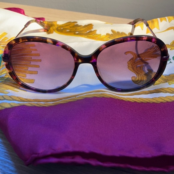 Ted Baker Accessories - Ted Baker purple tortoise sunglasses